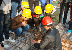 重庆能源工业技师学院2025年学费多少